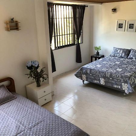 Habitaciones Independientes Cerca Al Aeropuerto 1 Cartagena Екстериор снимка