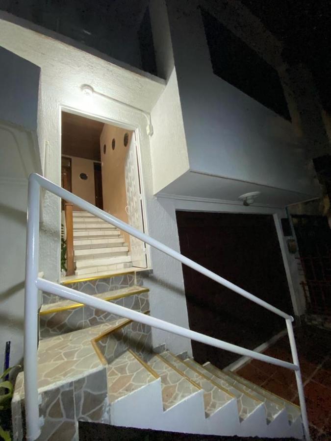 Habitaciones Independientes Cerca Al Aeropuerto 1 Cartagena Екстериор снимка